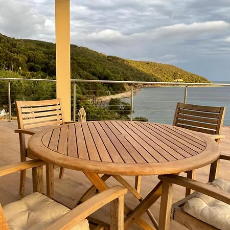 Punta Dei Barbari #maestrale #libeccio #tramontana Appartement Cavo