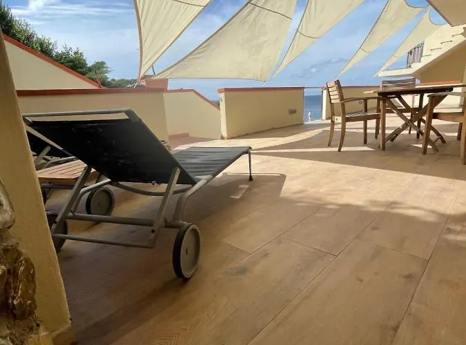 Punta Dei Barbari #maestrale #libeccio #tramontana アパート カーヴォ